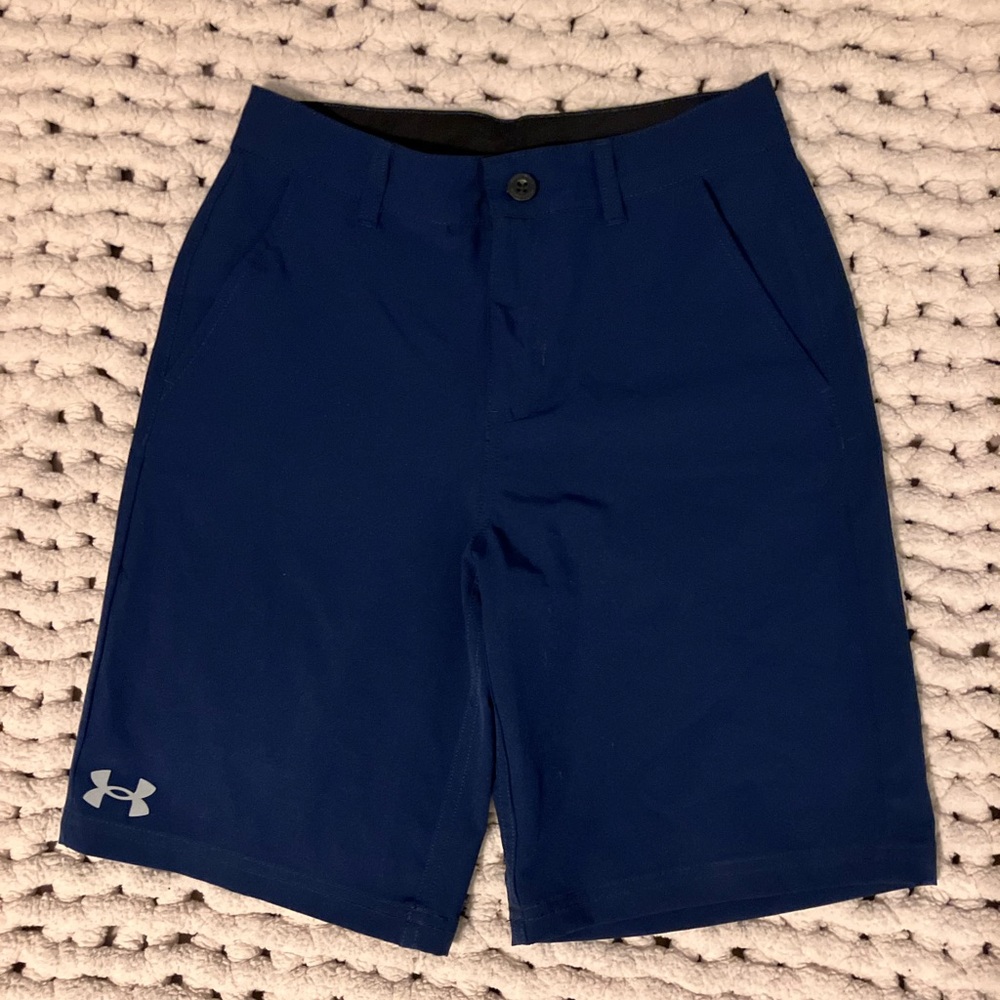 Never worn!  Nice boys shorts.